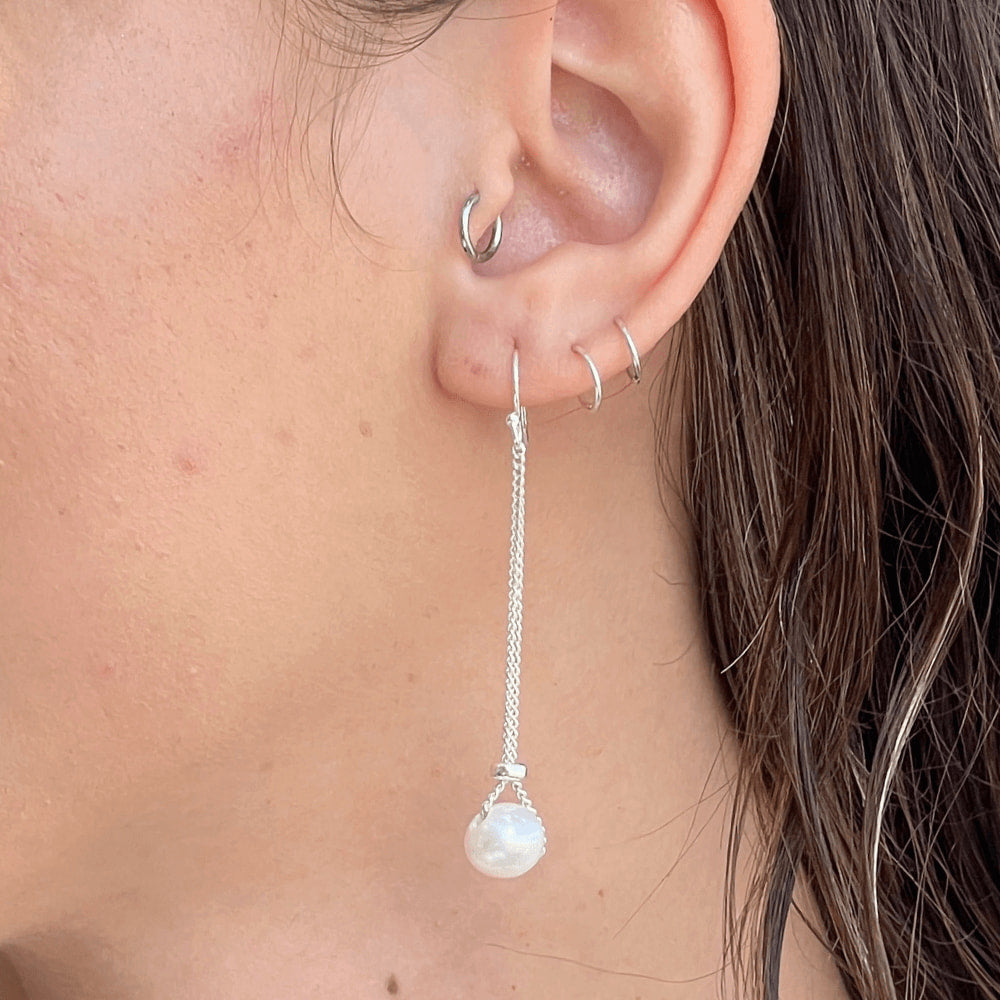 Curb Chain & Big Pearl Drop Earrings